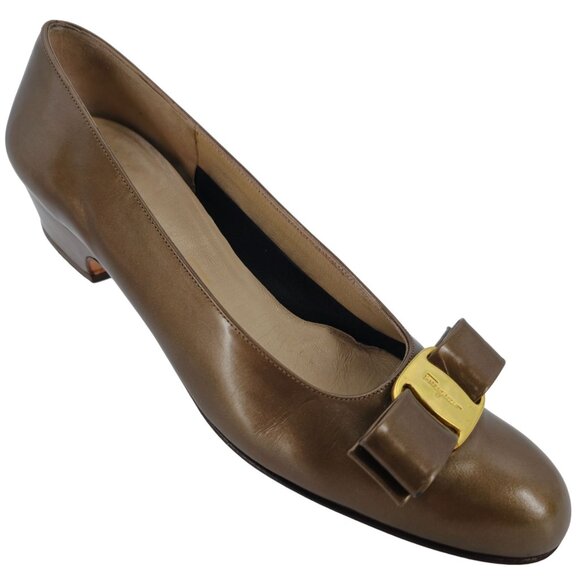 Salvatore Ferragamo Shoes - Vintage Salvatore Ferragamo Bronze Vara Bow Pumps Womens 8.5 Dress Shoes Italy
